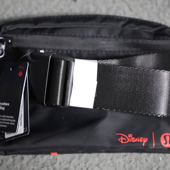 Disney x Lululemon Everywhere Belt Bag Black Mickey Mouse 1L Fanny Pack NW - Picture 8 of 11